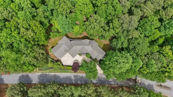 $825,000 | 12 Somerset Lane, Cartersville, GA 30121