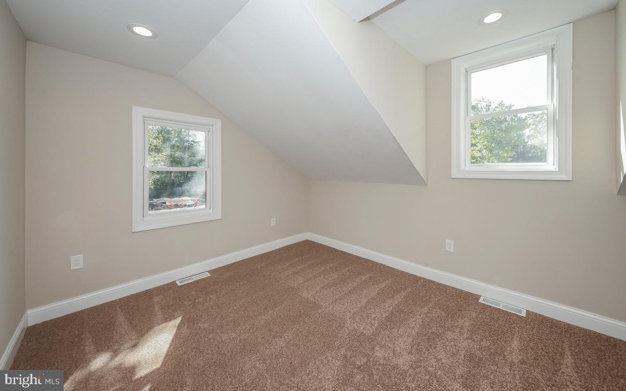 26 Park Road Ambler, PA 19002 - Photo 20 of 32