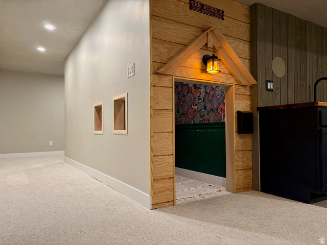3359 Eurasian Crane Road Clinton, UT 84015 - Photo 38 of 71 Hallway with carpet flooring and recessed lighting