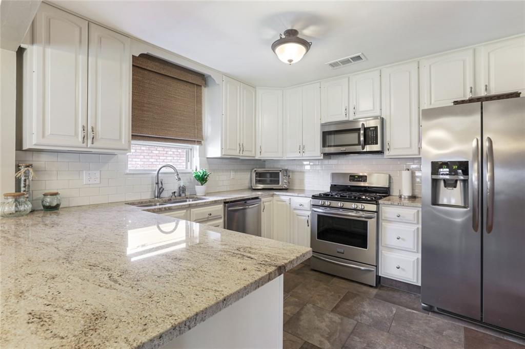 1405 Colony Road Metairie, LA 70003 - Photo 2 of 21 Gallery Image 2
