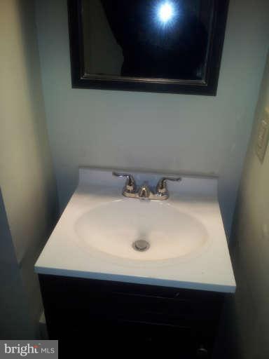 914 South Paca Street Baltimore, MD 21230 - Photo 15 of 16 LOWER BATH 2