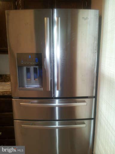 914 South Paca Street Baltimore, MD 21230 - Photo 4 of 16 STAINLESS STEEL REFRIGERATOR