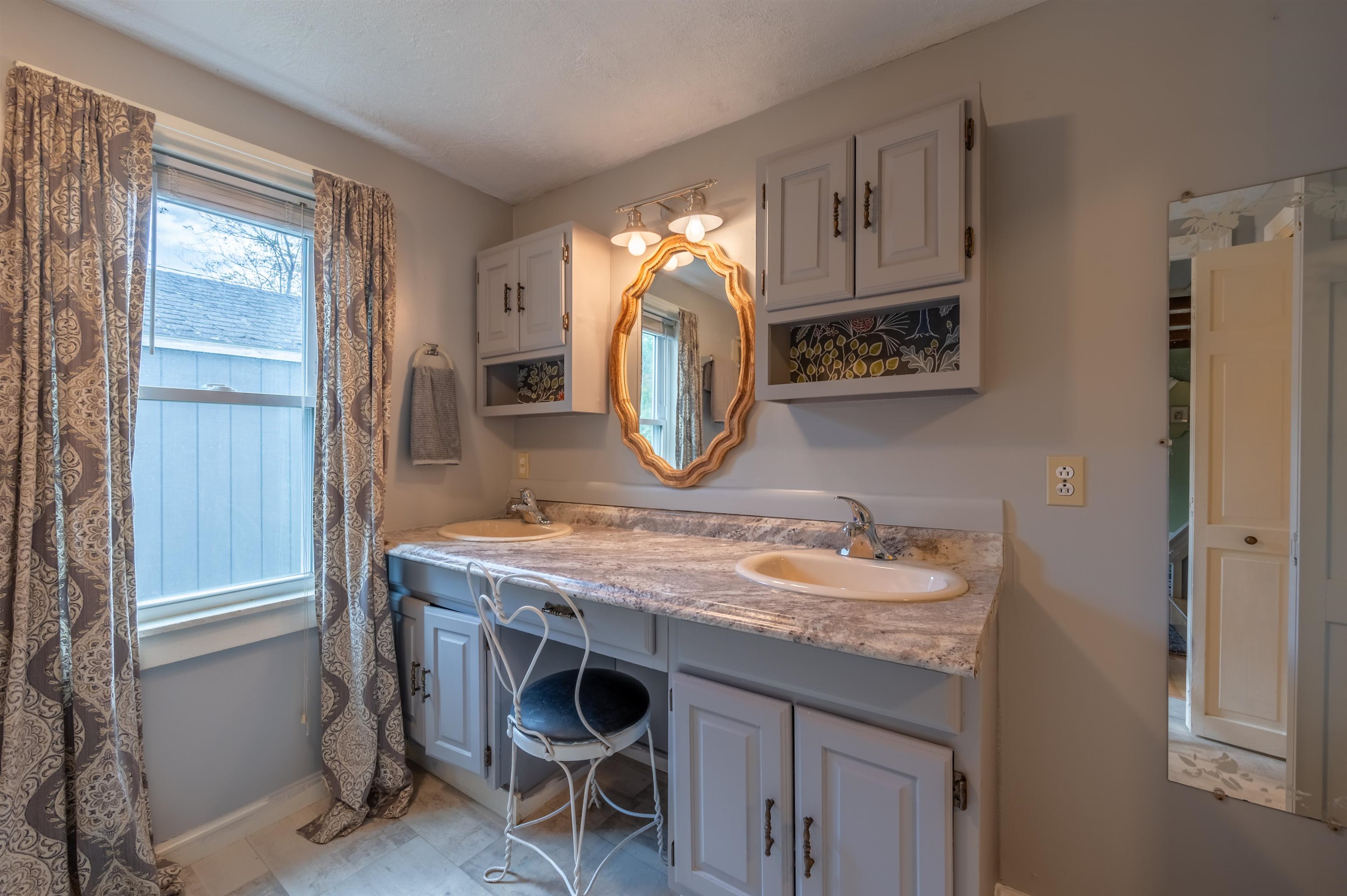 58 Library Road Grafton, NH 03240 - Photo 12 of 38