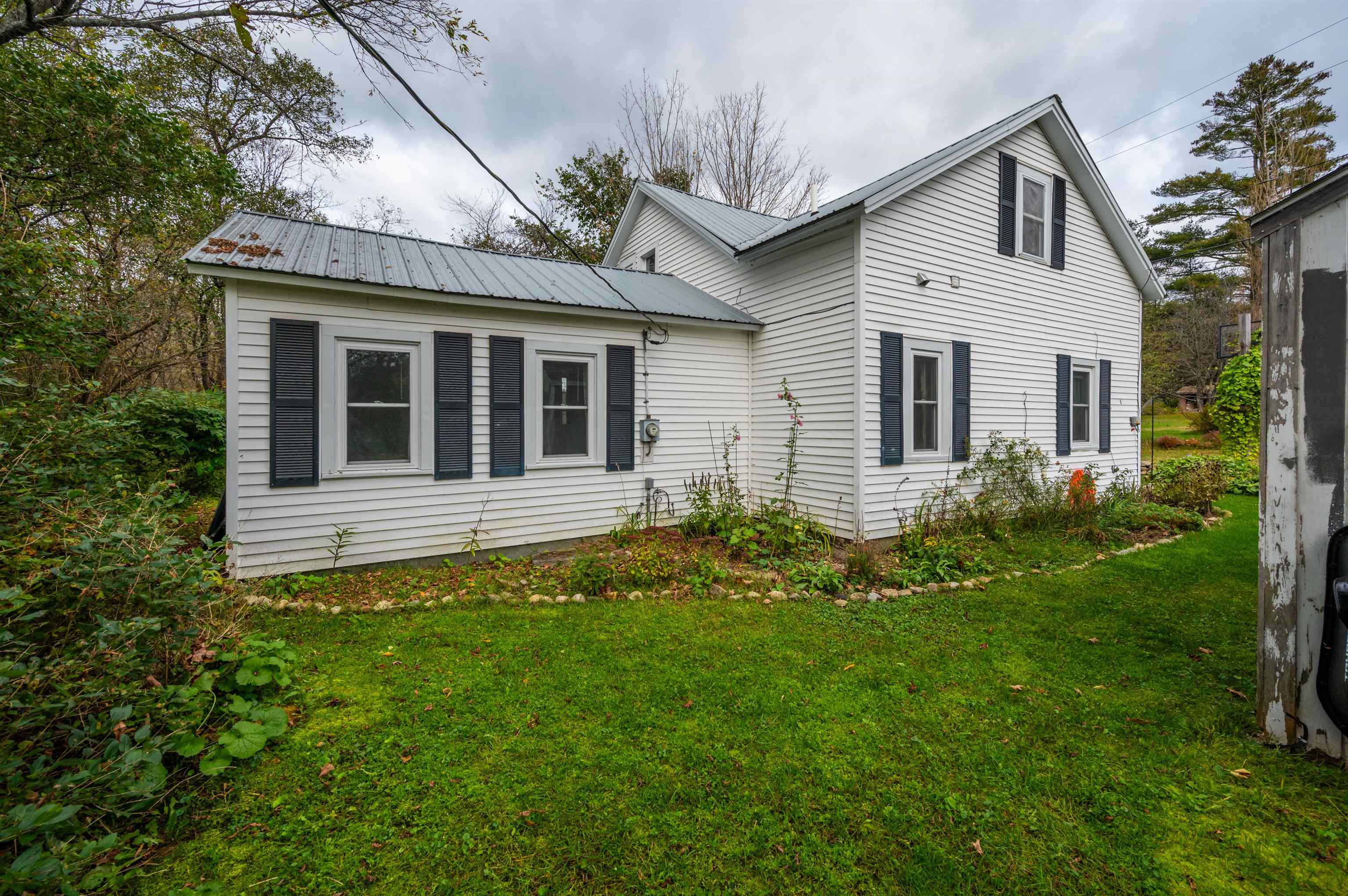 58 Library Road Grafton, NH 03240 - Photo 13 of 38