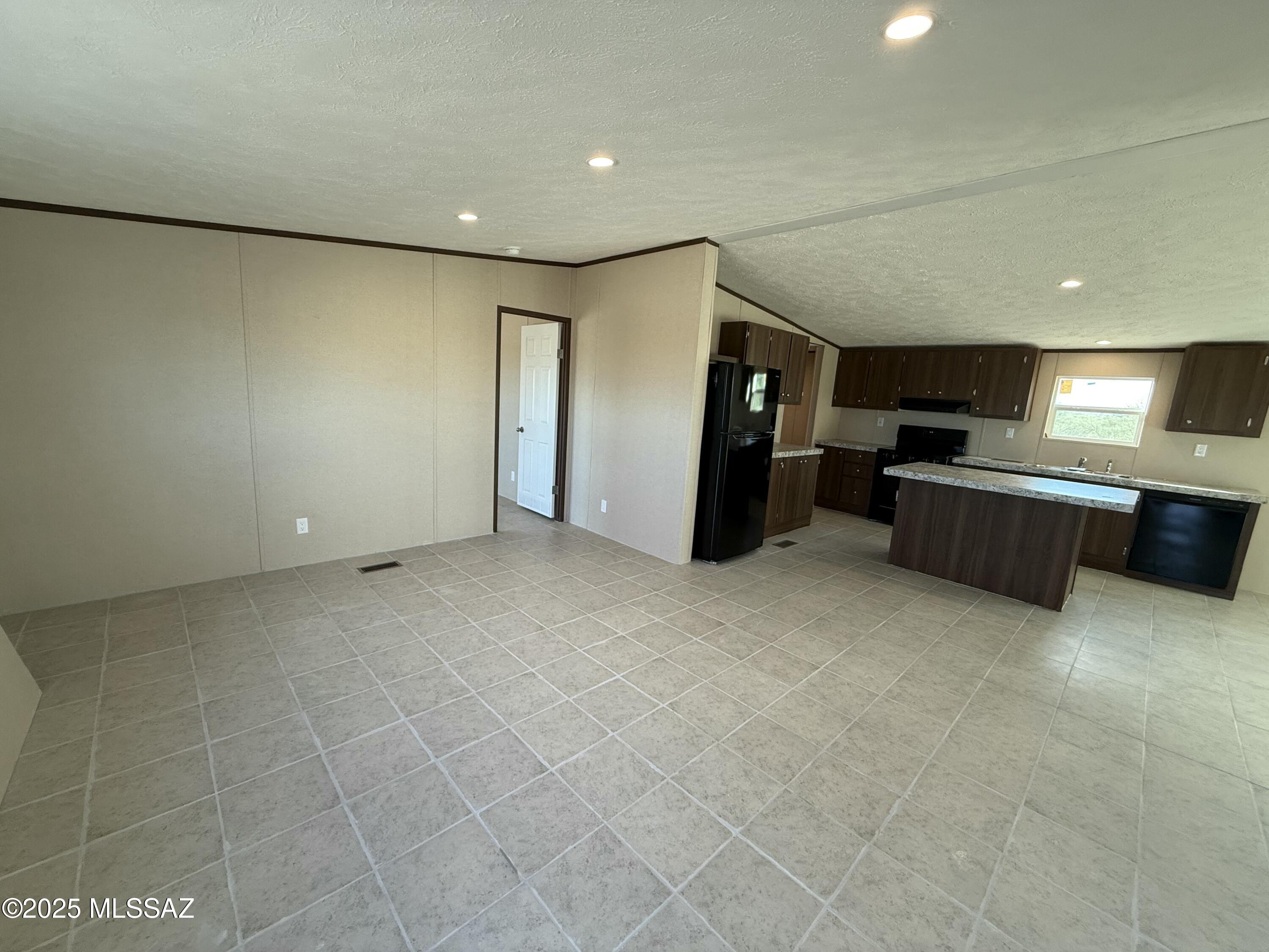 13020 North Flintlock Road Marana, AZ 85653 - Photo 4 of 15 Gallery Image 4