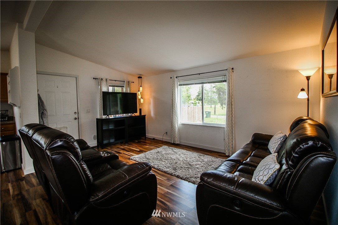 9919 180th Way Southwest Rochester, WA 98579 - Photo 10 of 17