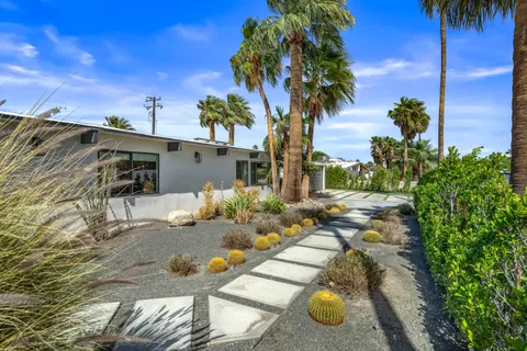 $1,170,000 | 410 East Lindsey Drive, Palm Springs, CA 92262