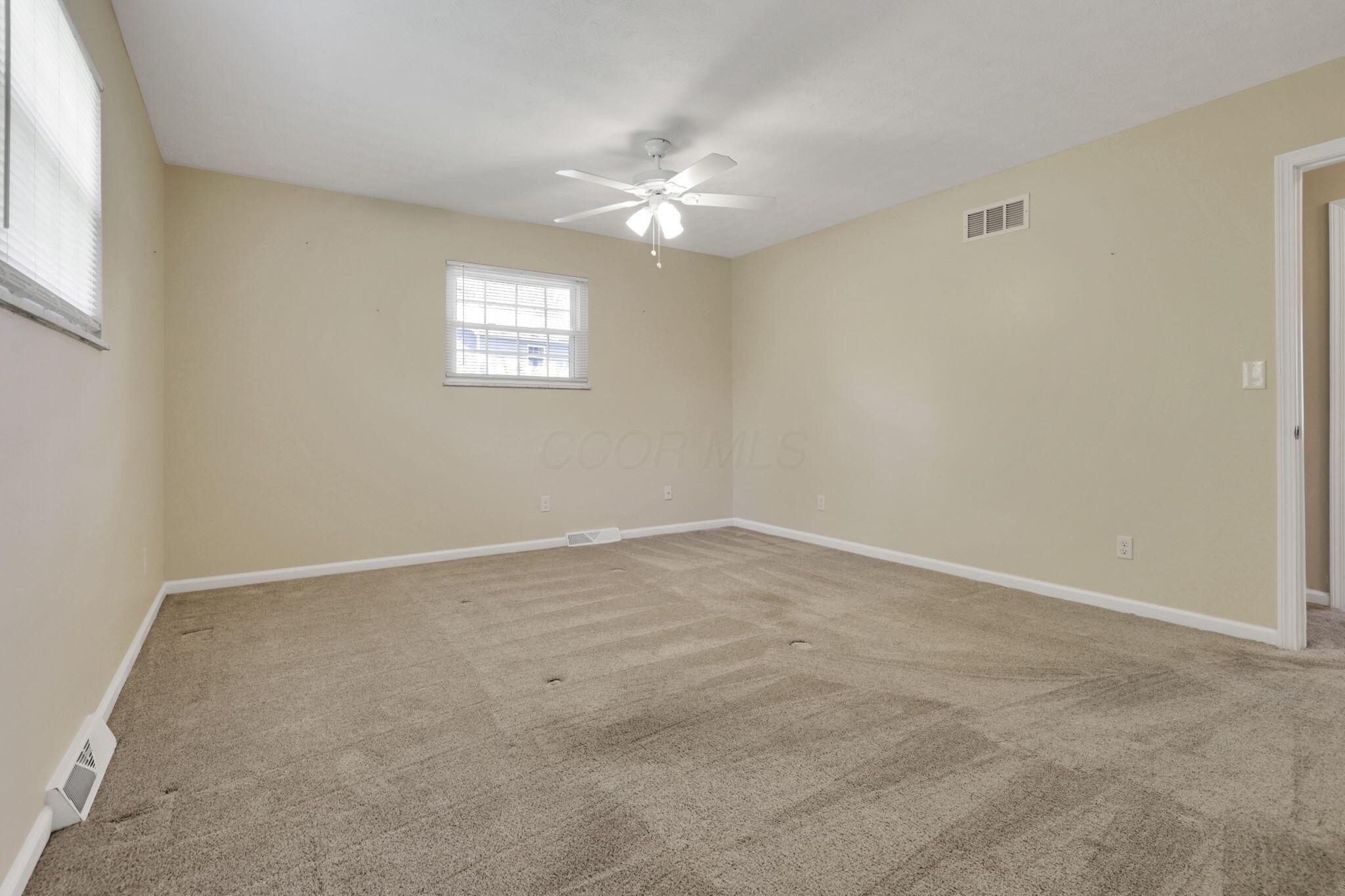 255 Riva Ridge Road Southwest Pataskala, OH 43062 - Photo 25 of 39 32-web-or-mls-0N4A9447