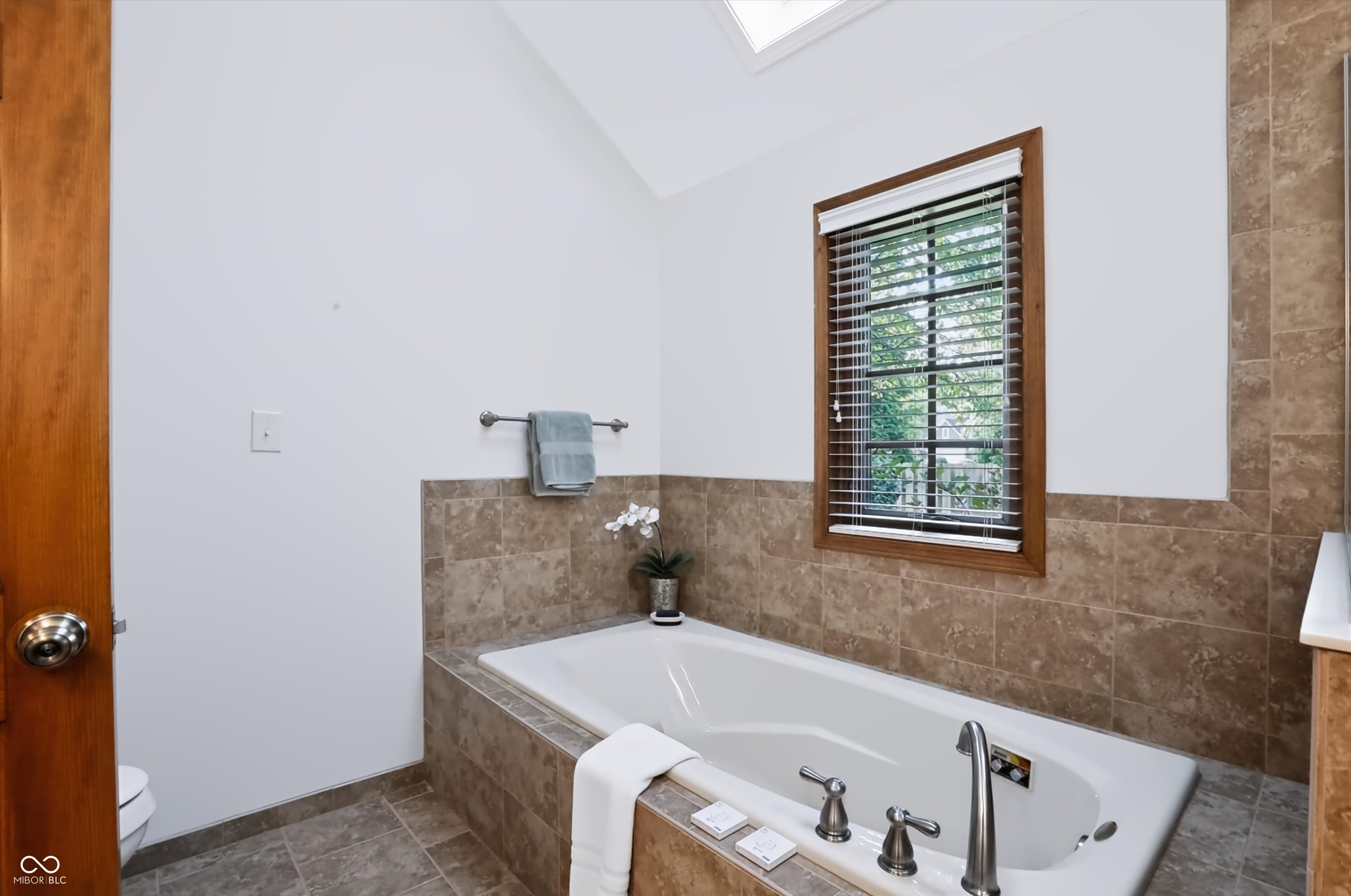 15014 Romalong Court Carmel, IN 46032 - Photo 26 of 37
