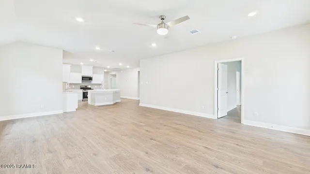 $285,500 | 111 Top Ridge, Duson, LA 70529