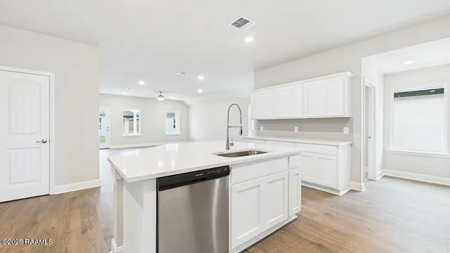 $285,500 | 111 Top Ridge, Duson, LA 70529