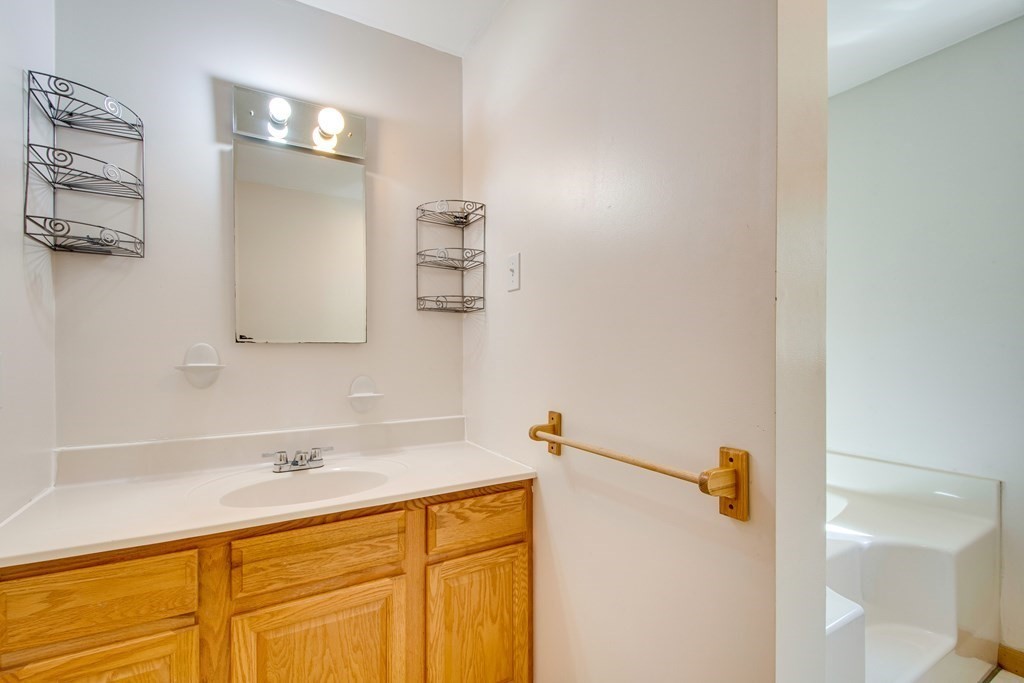 17 Acton Road Ashland, MA 01721 - Photo 19 of 29 Gallery Image 19
