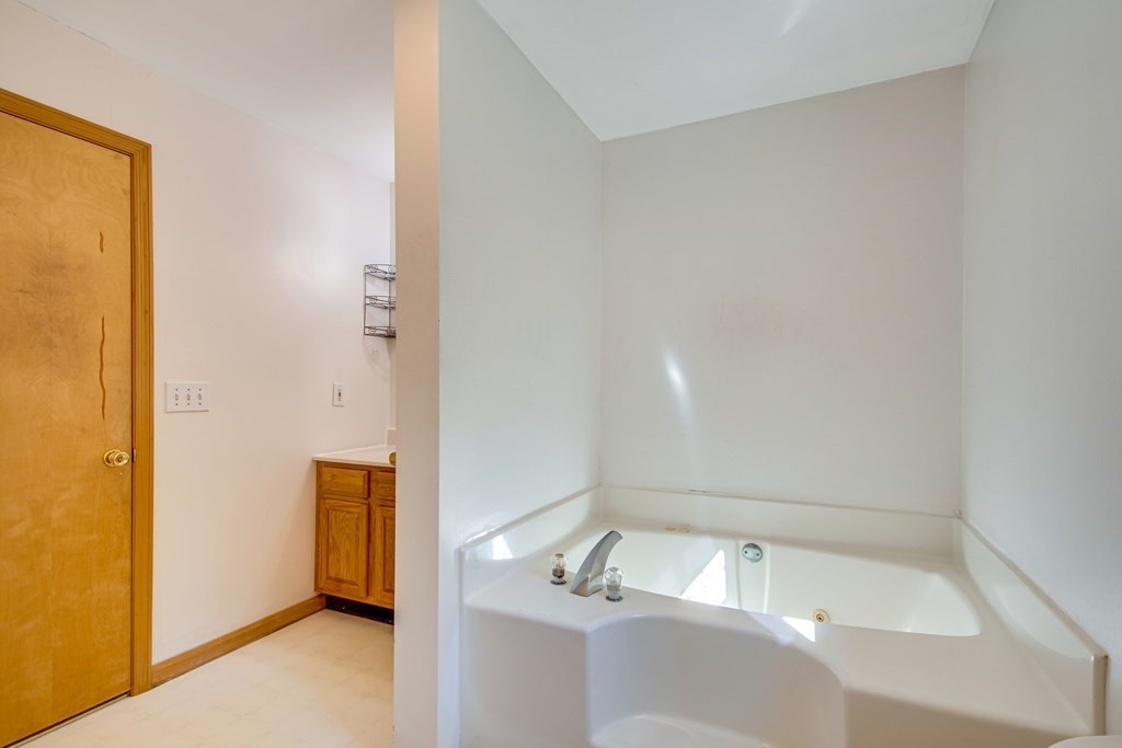 17 Acton Road Ashland, MA 01721 - Photo 20 of 29 Gallery Image 20
