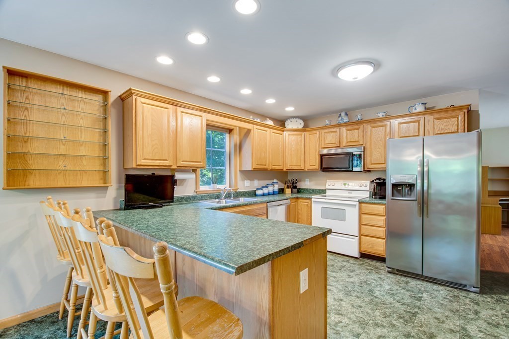 17 Acton Road Ashland, MA 01721 - Photo 2 of 29 Gallery Image 2