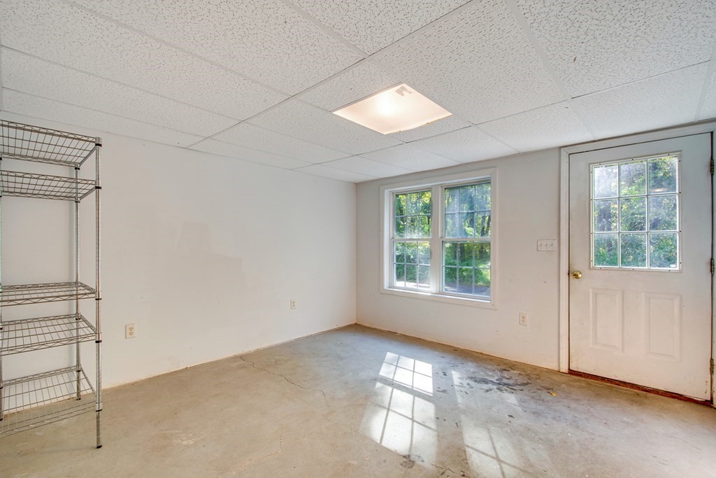 17 Acton Road Ashland, MA 01721 - Photo 25 of 29 Gallery Image 25