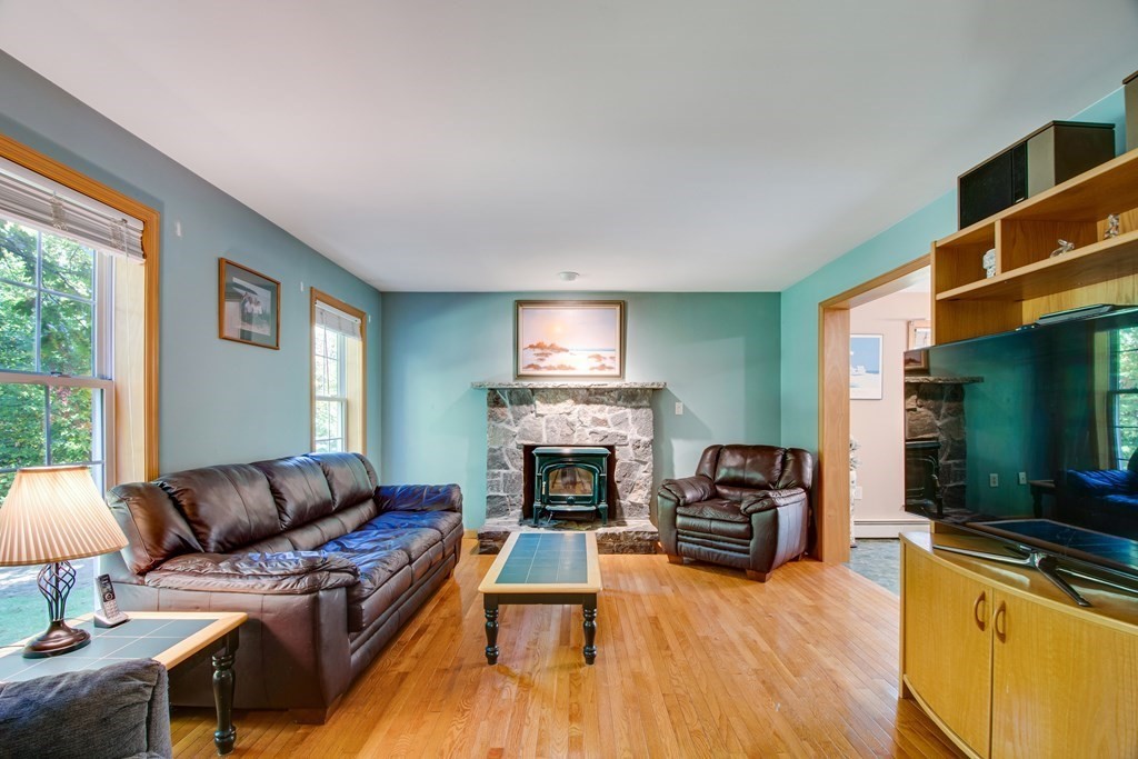 17 Acton Road Ashland, MA 01721 - Photo 8 of 29 Gallery Image 8