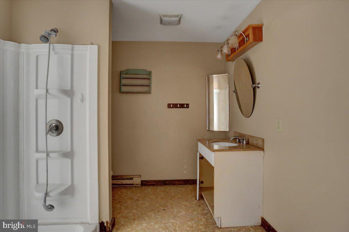 16950 Amberson Road Spring Run, PA 17262 - Photo 15 of 36 Bathroom