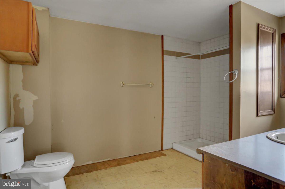 16950 Amberson Road Spring Run, PA 17262 - Photo 19 of 36 Bathroom