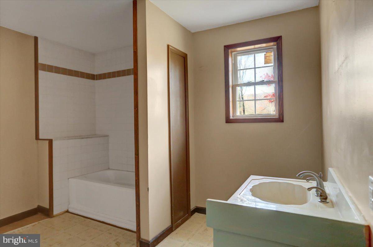 16950 Amberson Road Spring Run, PA 17262 - Photo 28 of 36 Bathroom