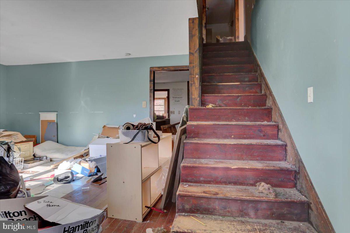 16950 Amberson Road Spring Run, PA 17262 - Photo 34 of 36 Living room