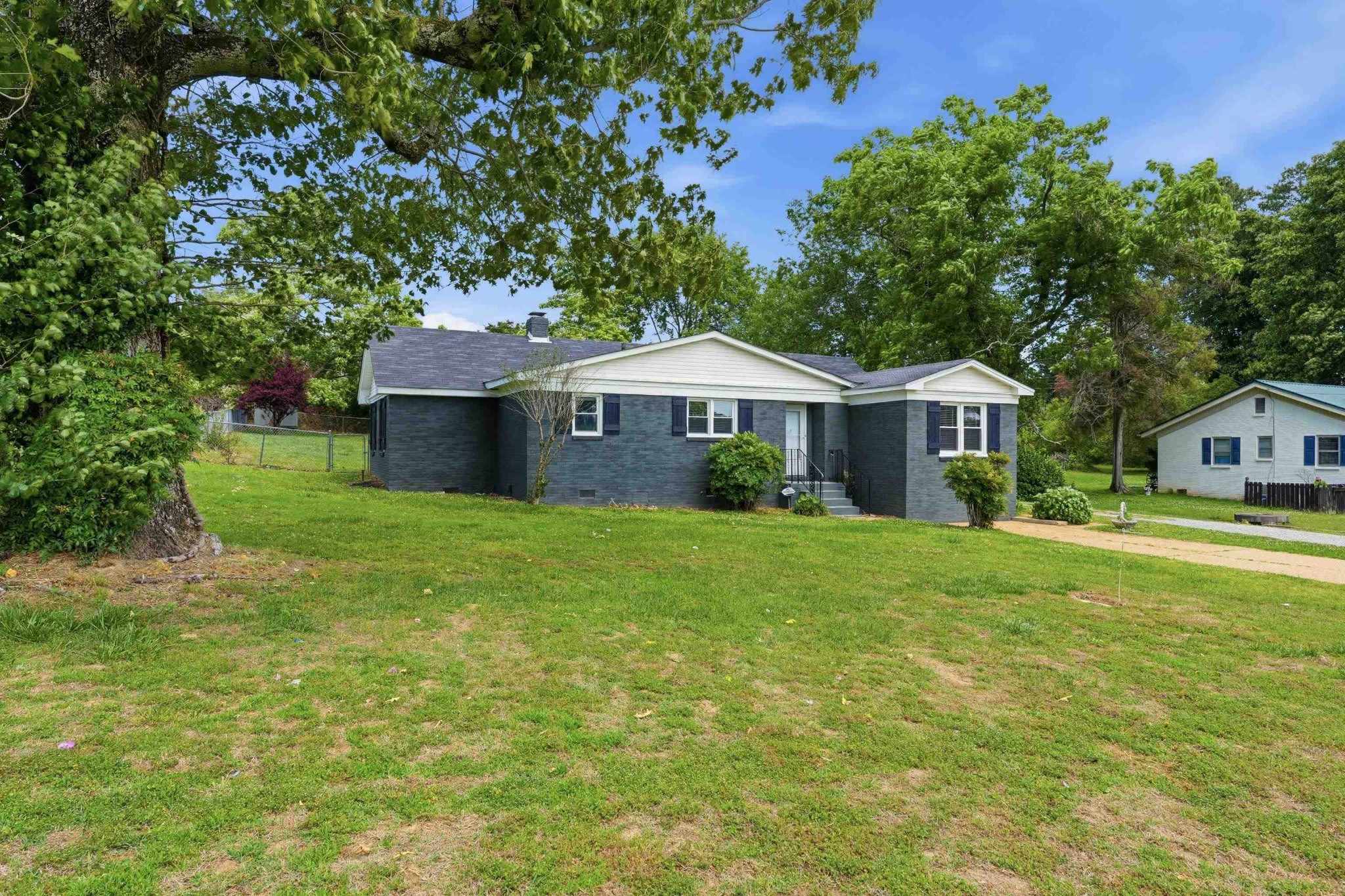 515 East Rasch Road Florence, AL 35633 - Photo 4 of 22