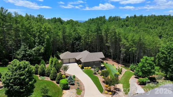 $939,900 | 5515 Cedar Cove Way, Lenoir, NC 28645