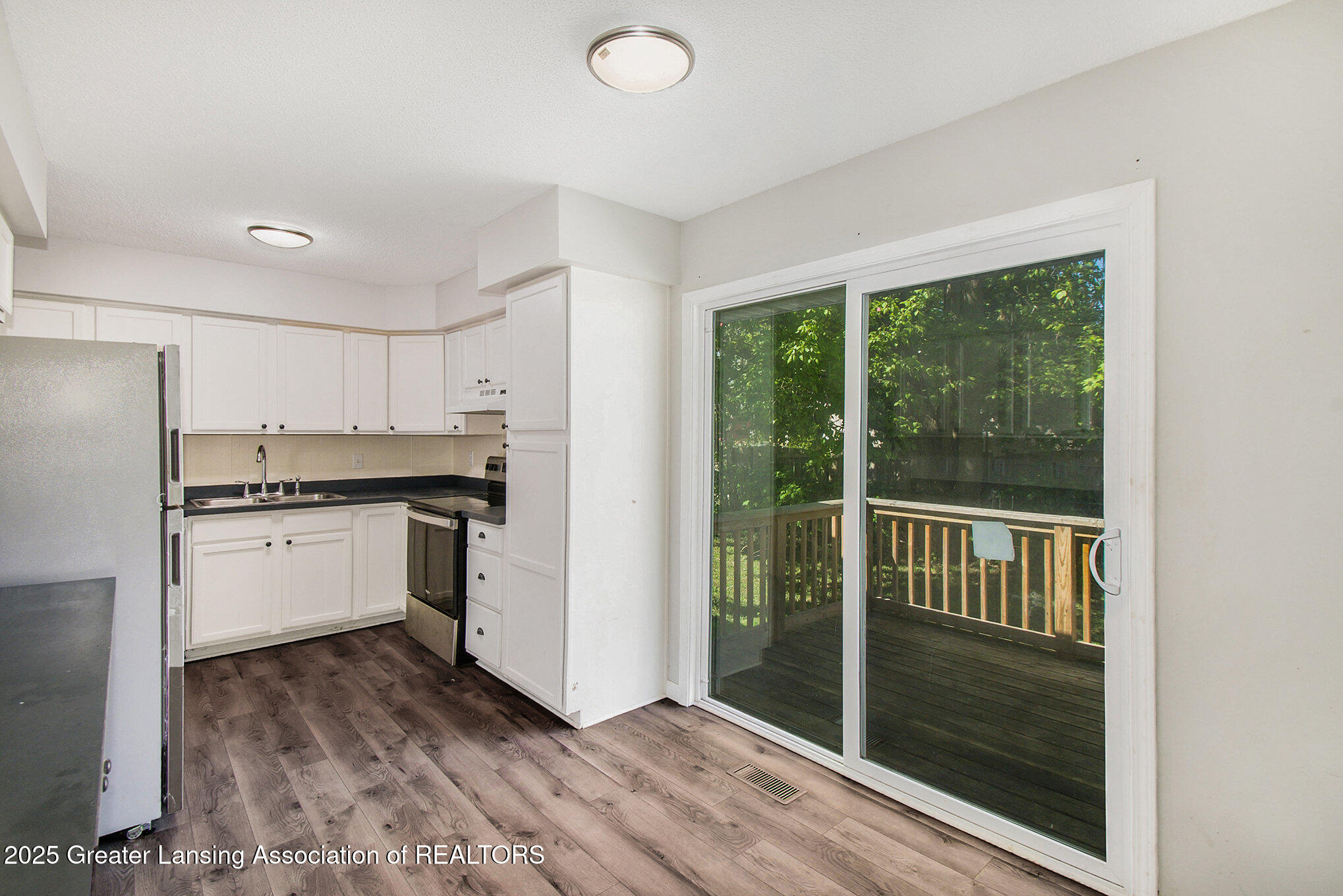 3222 Shetland Road Lansing, MI 48911 - Photo 7 of 24 8248712408213