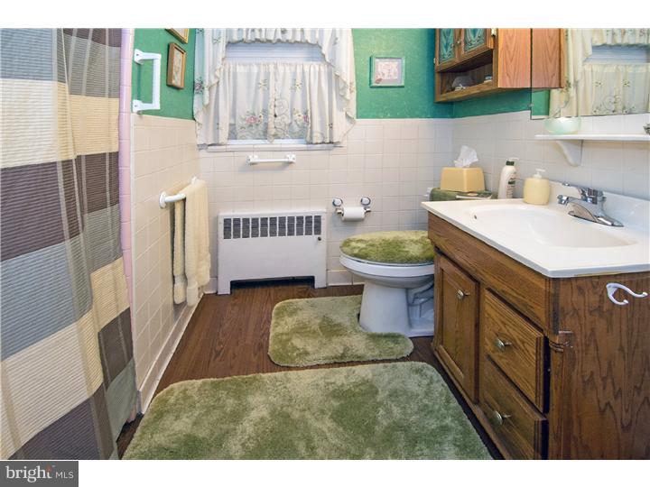601 Stewart Road Hatboro, PA 19040 - Photo 13 of 22 Bathroom