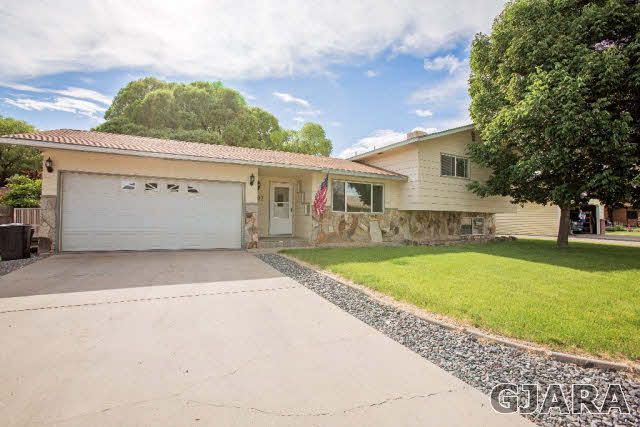 607 Oxbow Road Grand Junction, CO 81504 - Photo 1 of 8 Gallery Image 1