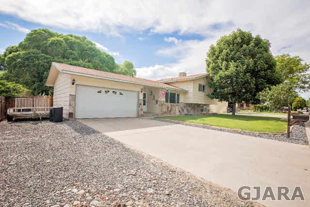 607 Oxbow Road Grand Junction, CO 81504 - Photo 2 of 8 Gallery Image 2