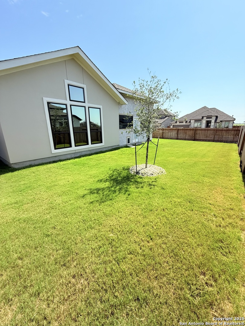 1701 Field Brook Seguin, TX 78155 - Photo 11 of 12