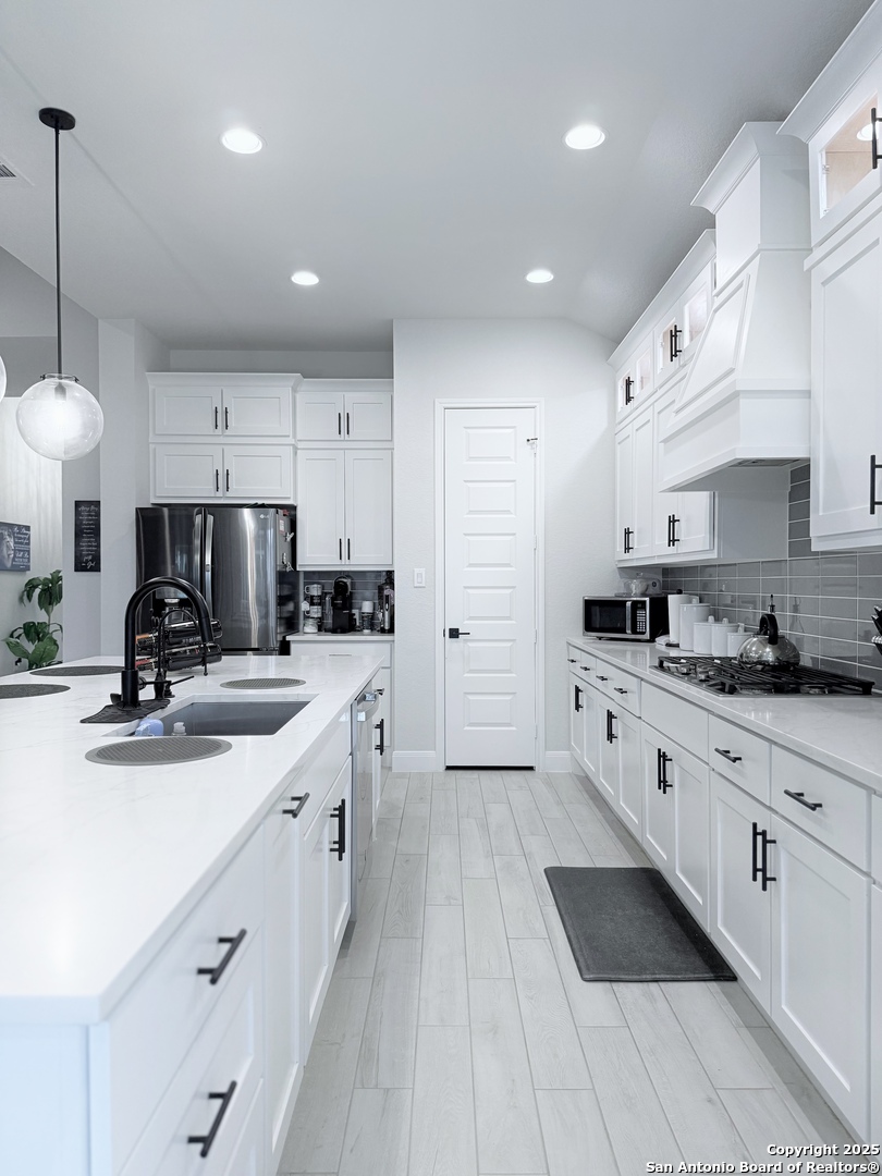 1701 Field Brook Seguin, TX 78155 - Photo 6 of 12