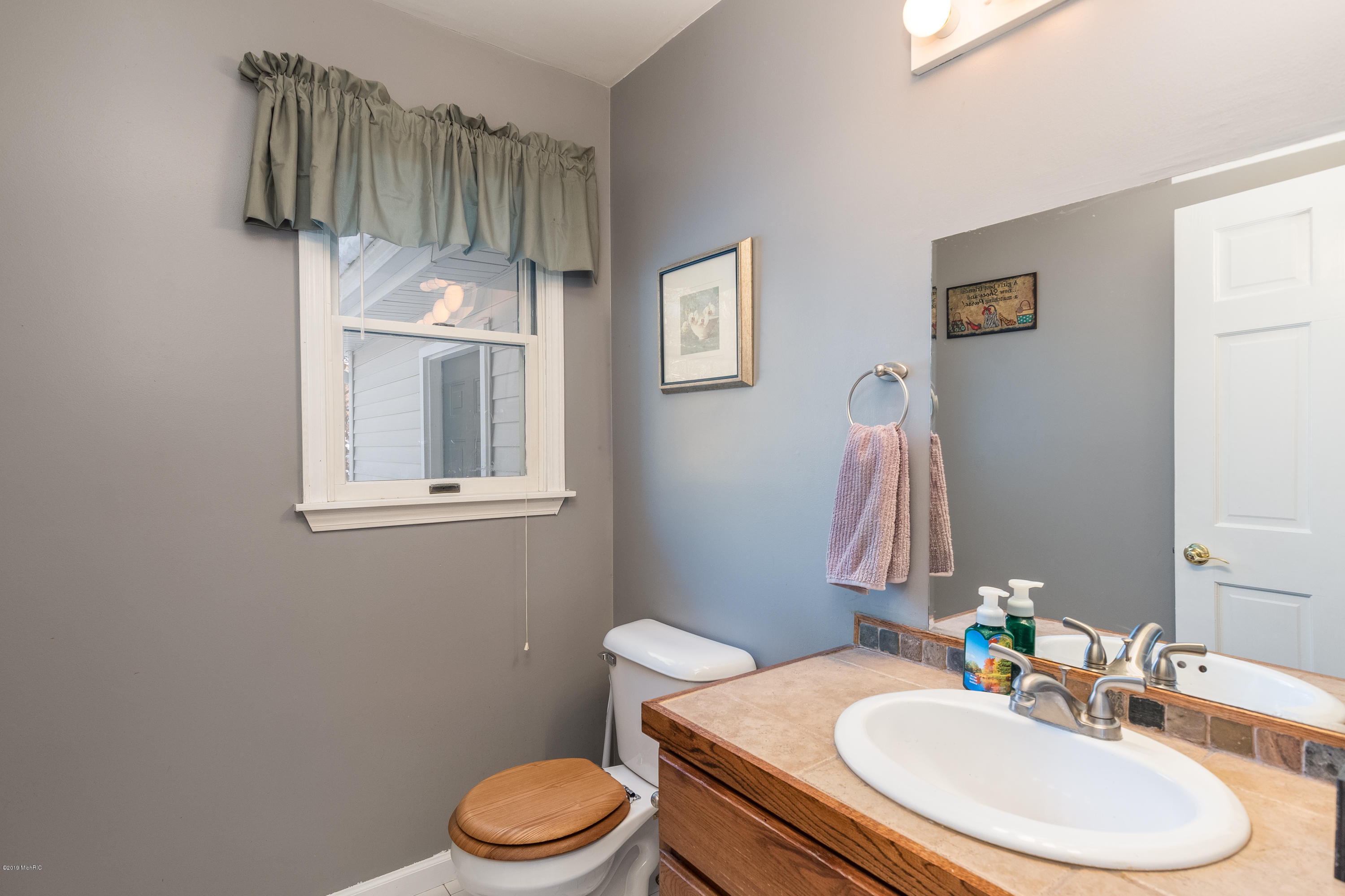 2605 South Patterson Road Wayland, MI 49348 - Photo 28 of 39 2605 S Patterson-28