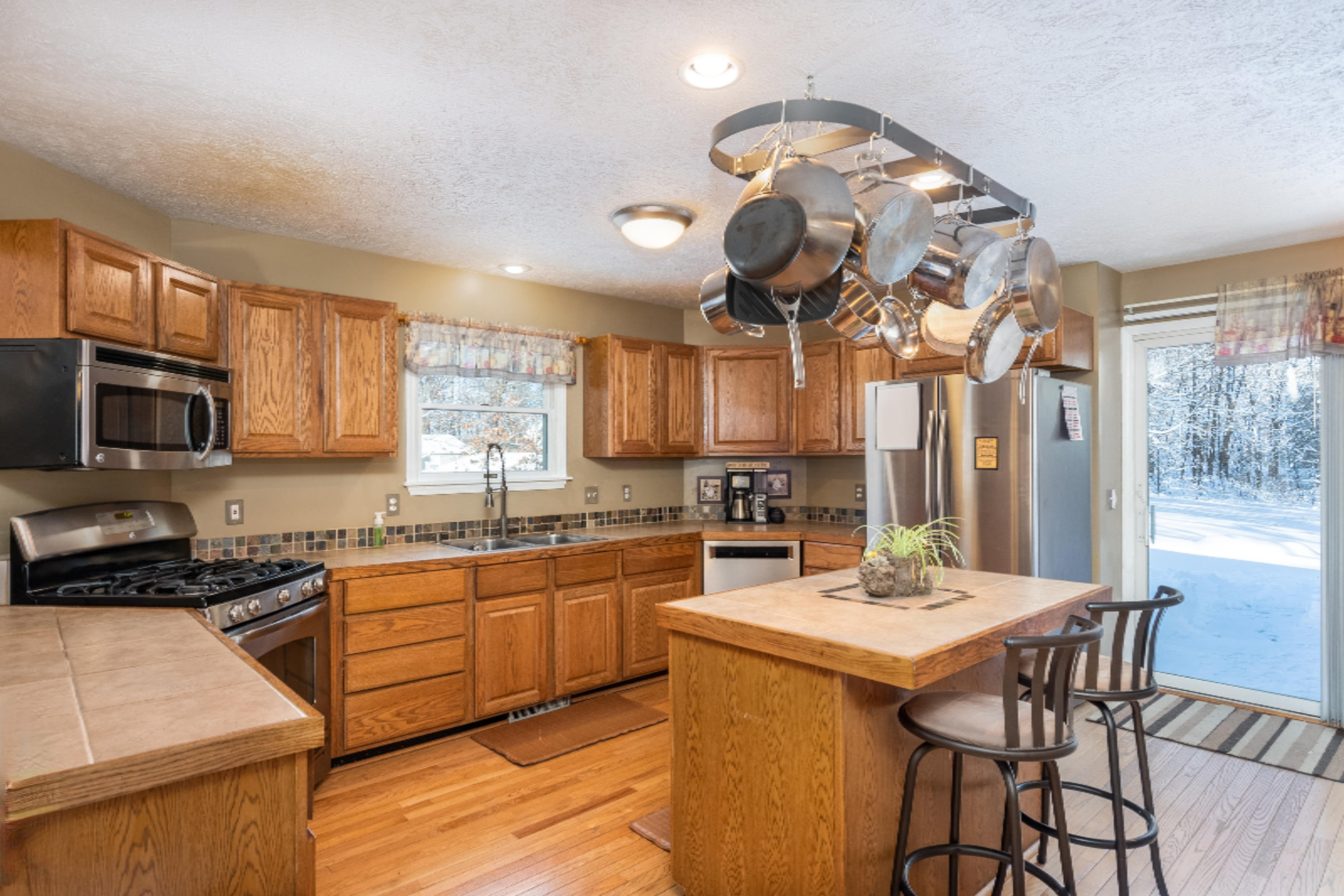 2605 South Patterson Road Wayland, MI 49348 - Photo 4 of 39 2605 S Patterson-4