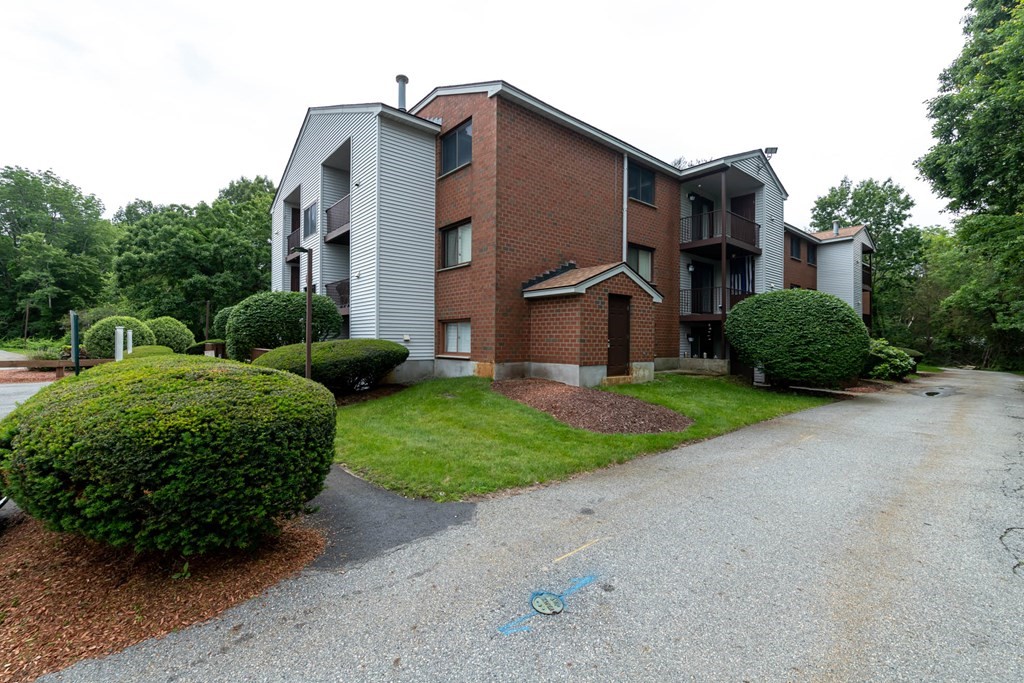 189 Littleton Road, Unit 56 Chelmsford, MA 01824 - Photo 1 of 17 Gallery Image 1
