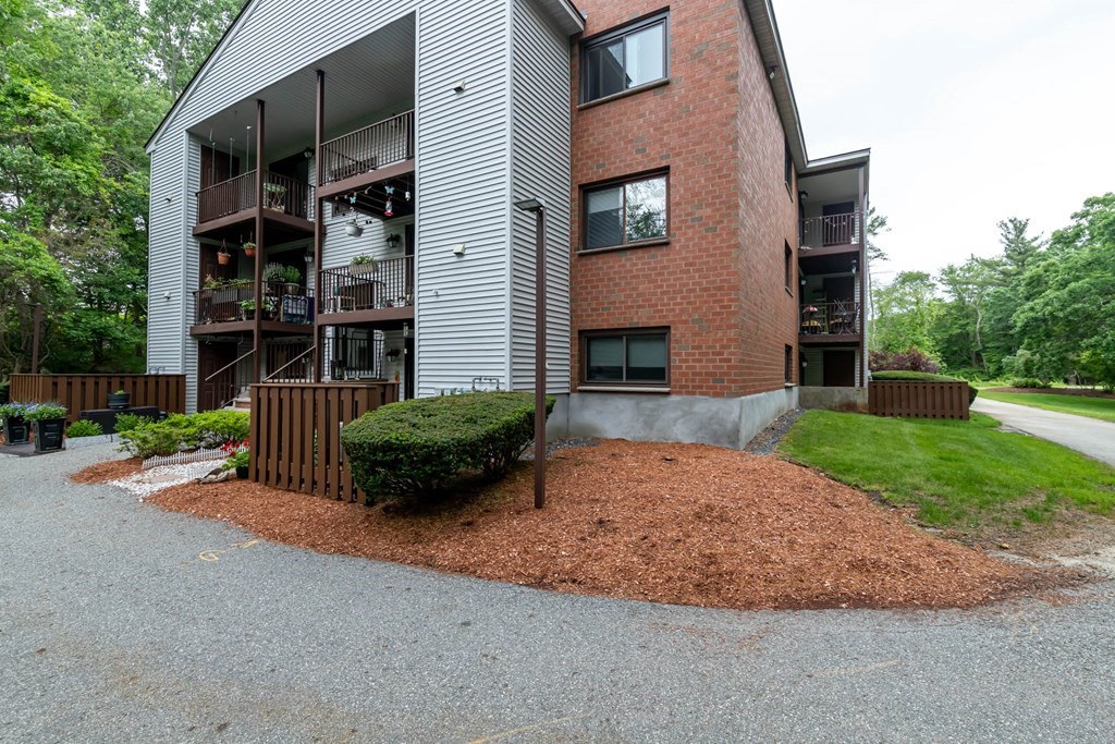 189 Littleton Road, Unit 56 Chelmsford, MA 01824 - Photo 2 of 17 Gallery Image 2