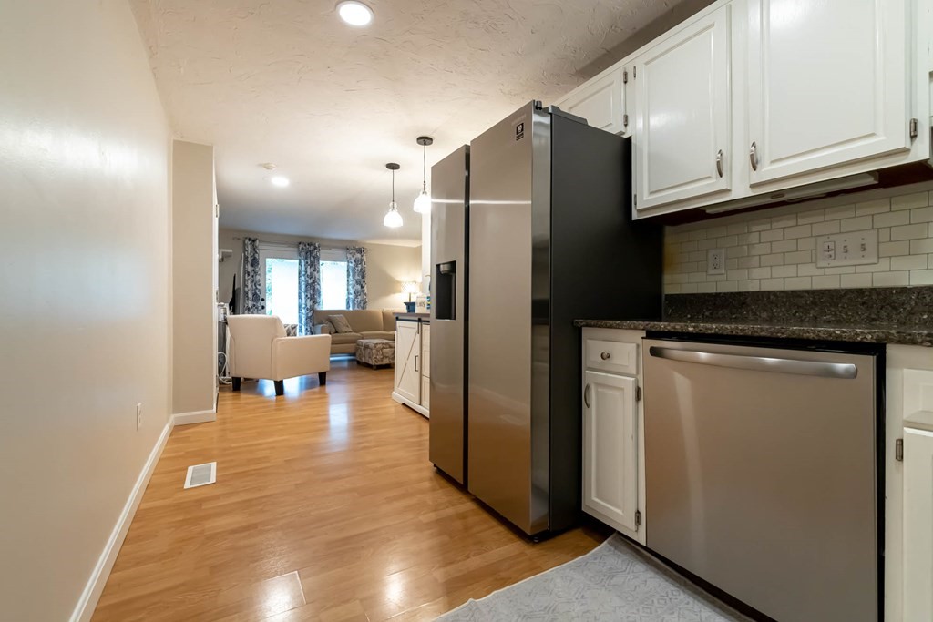 189 Littleton Road, Unit 56 Chelmsford, MA 01824 - Photo 6 of 17 Gallery Image 6