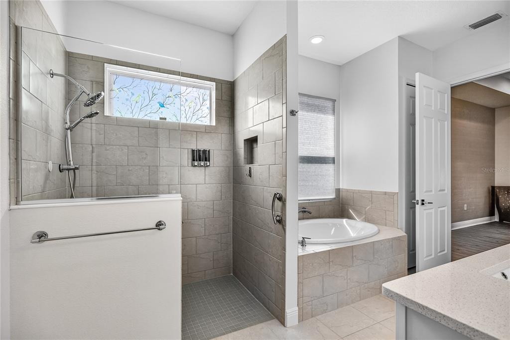 8677 Bridgeport Bay Circle Mount Dora, FL 32757 - Photo 26 of 53