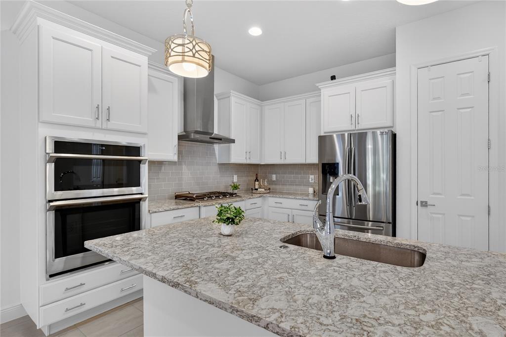 8677 Bridgeport Bay Circle Mount Dora, FL 32757 - Photo 7 of 53