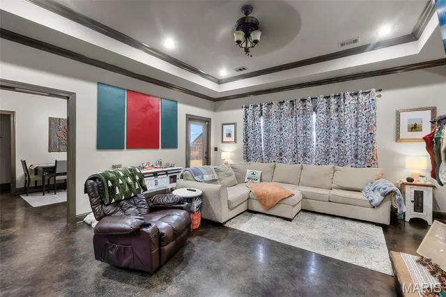 $285,000 | 1467 State Highway, Steele, MO 63877