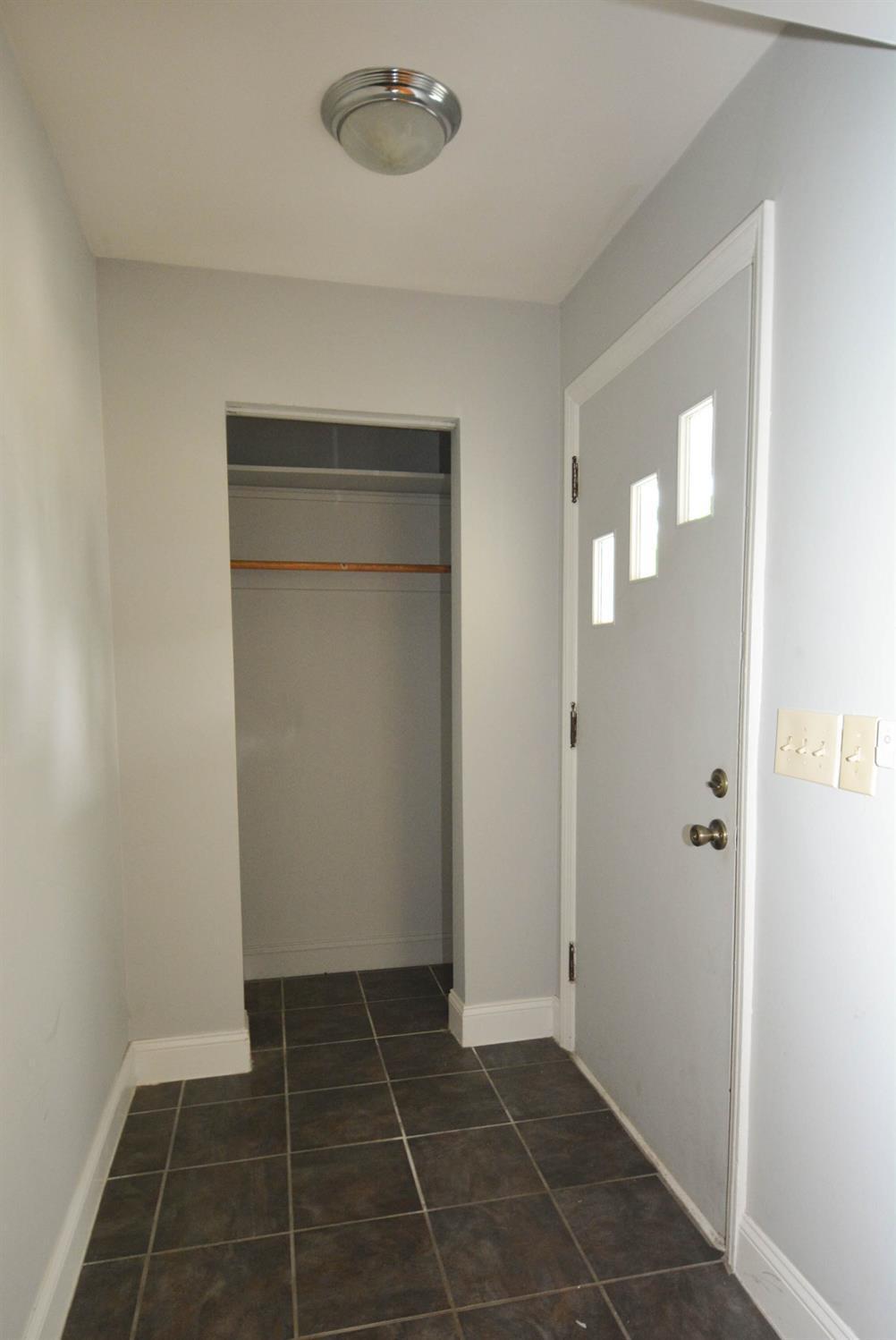 6815 Stewart Road Silverton, OH 45236 - Photo 7 of 21 Gallery Image 7