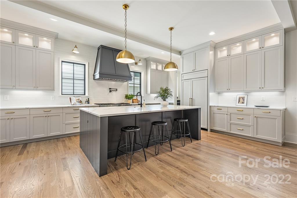 4212 Water Oak Road Charlotte, NC 28211 - Photo 9 of 39 Gallery Image 9