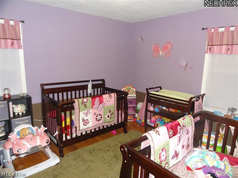 5696 Shawnee Road Cleveland, OH 44124 - Photo 17 of 25