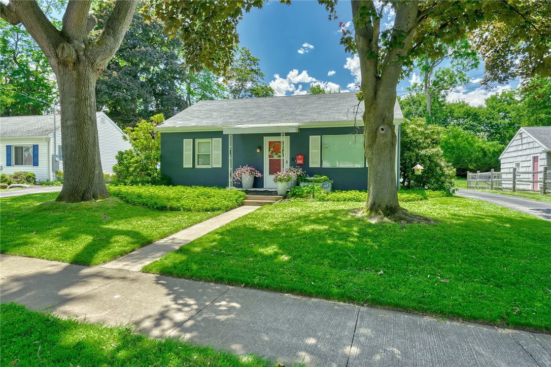 125 Penhurst Road Brighton, NY 14610 - Photo 1 of 46