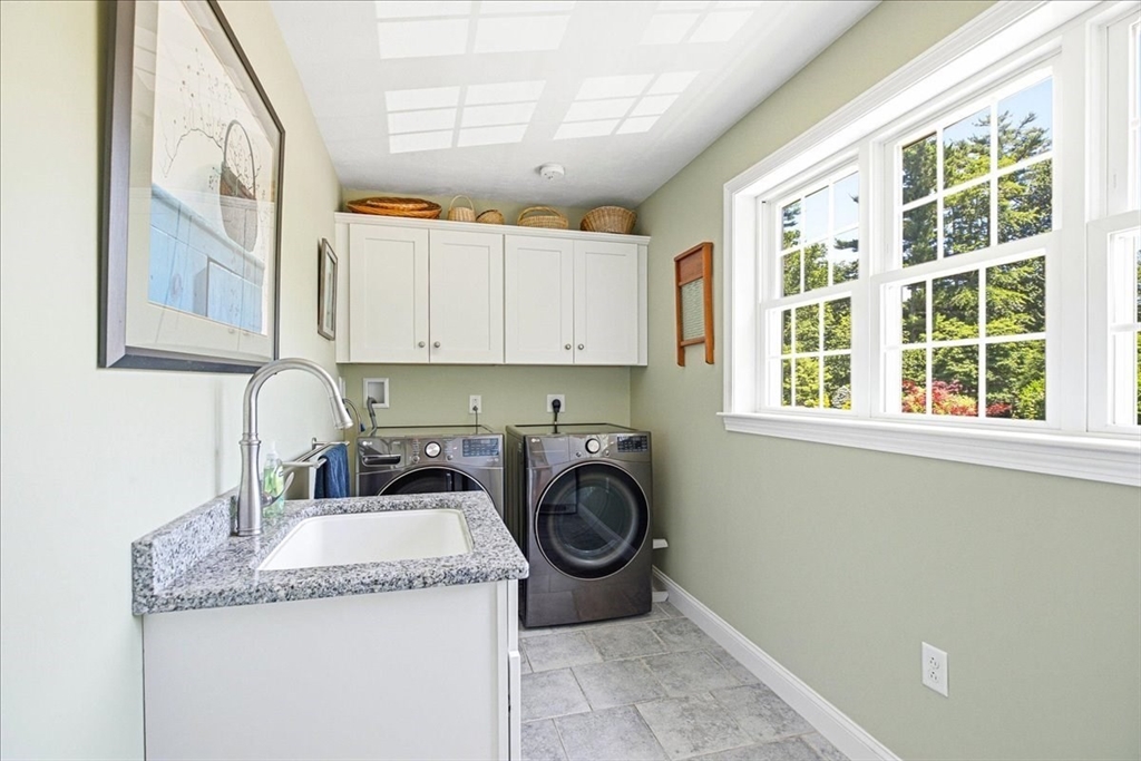 7 Heron Road Halifax, MA 02338 - Photo 24 of 42