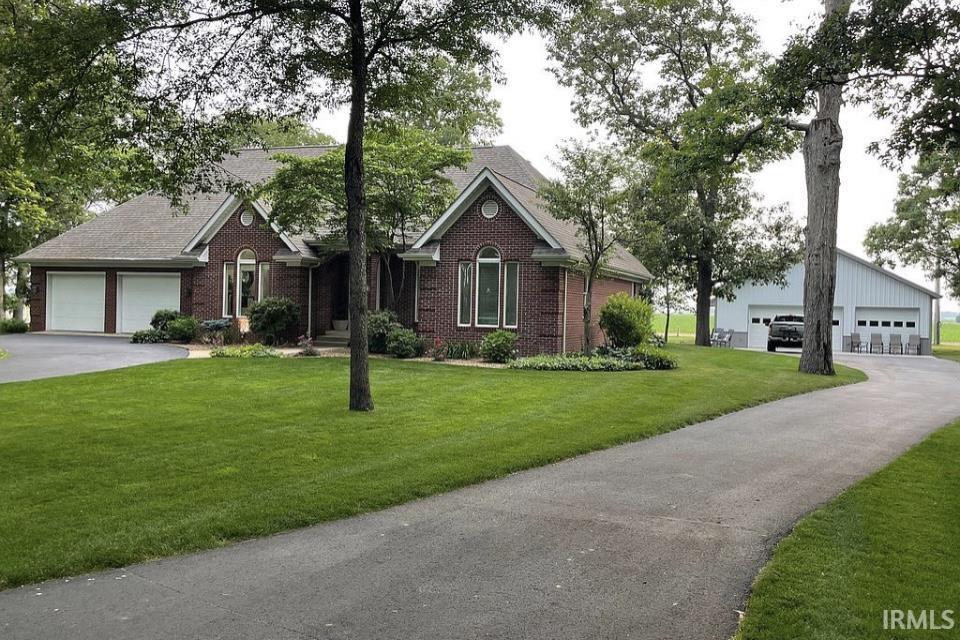 984 South Prairiewood Drive Rochester, IN 46975 - Photo 1 of 30