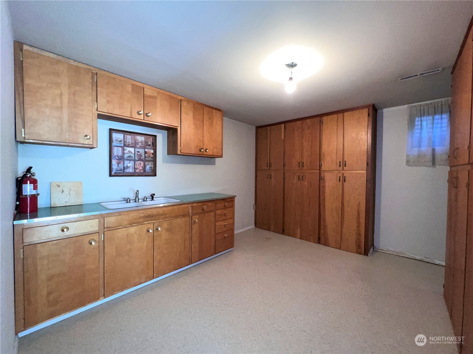 15966 S Highway Republic, WA 99166 - Photo 16 of 40 Gallery Image 16
