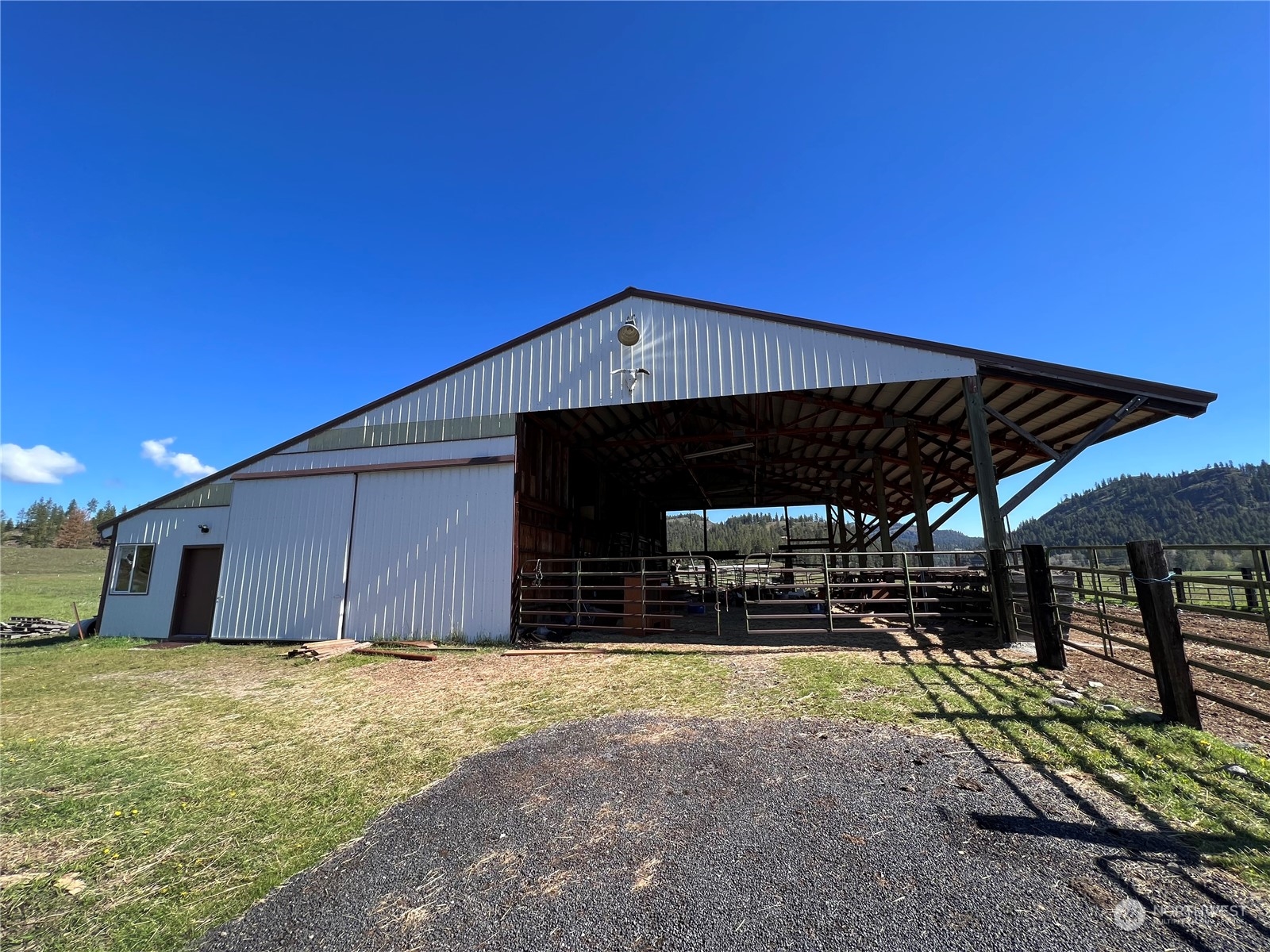 15966 S Highway Republic, WA 99166 - Photo 29 of 40 Gallery Image 29