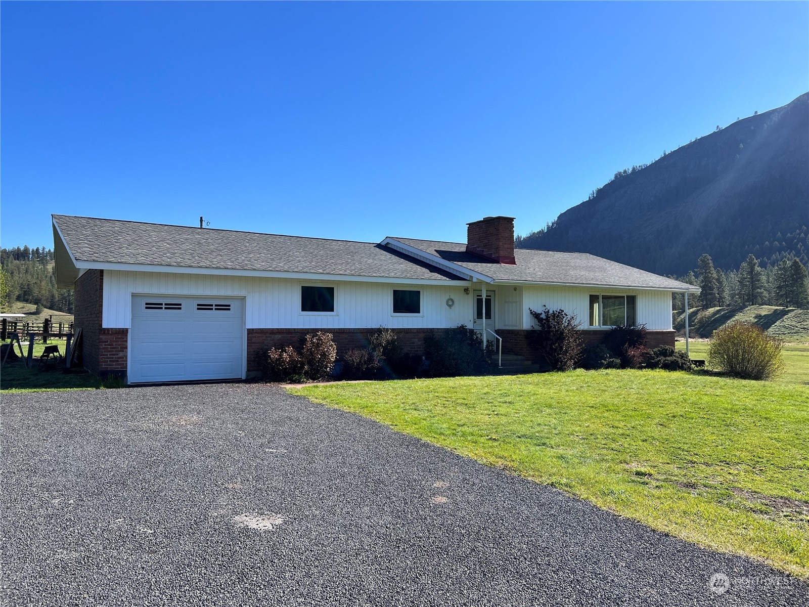 15966 S Highway Republic, WA 99166 - Photo 3 of 40 Gallery Image 3