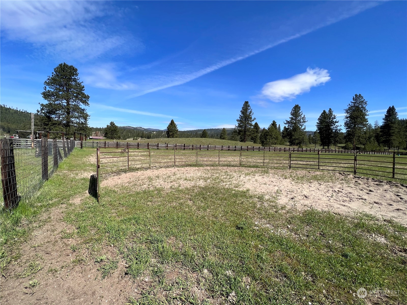 15966 S Highway Republic, WA 99166 - Photo 37 of 40 Gallery Image 37